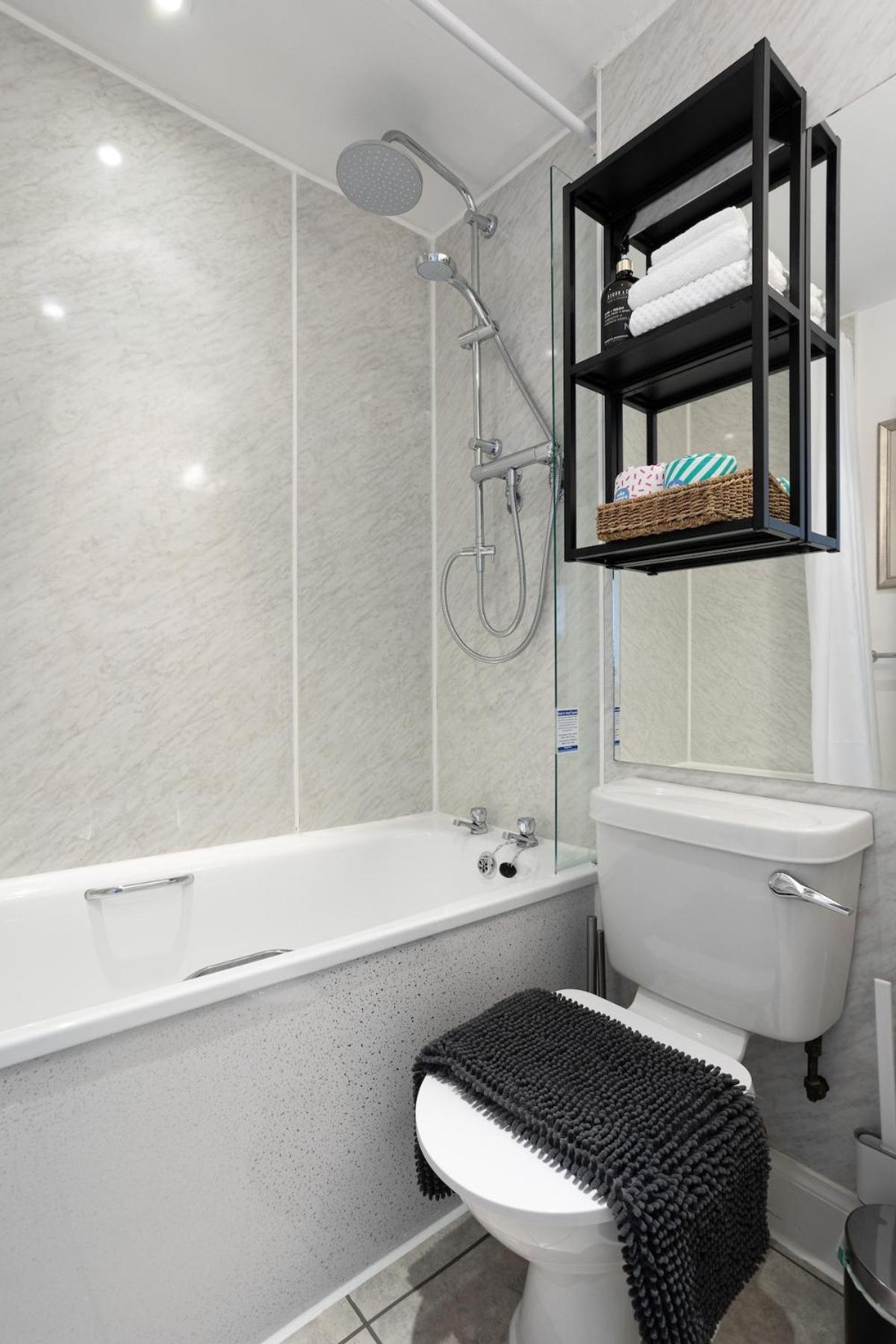 Cosy & Quiet Flat Near Haymarket Station *