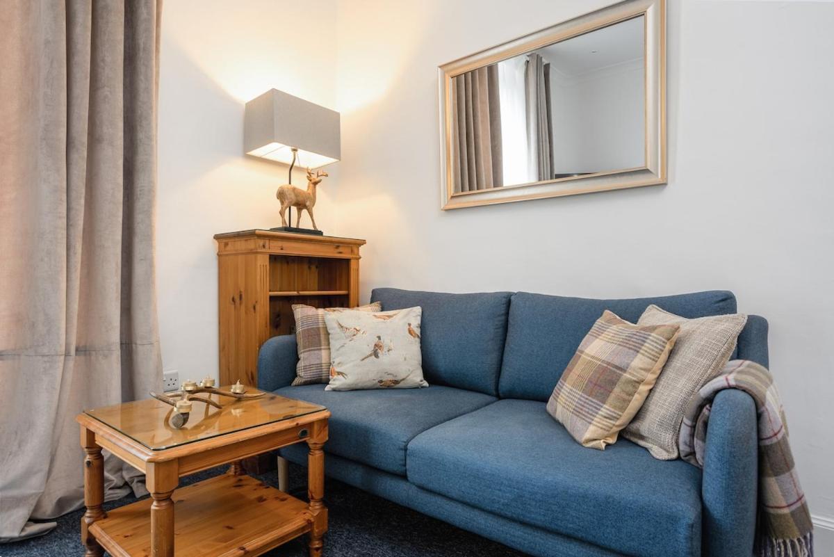 Cosy & Quiet Flat Near Haymarket Station *